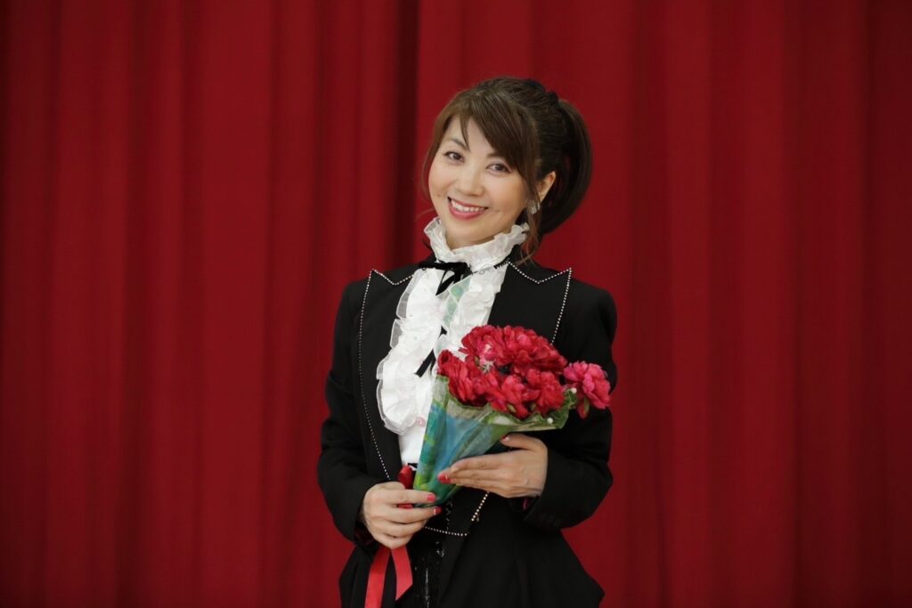 Hitomi（ヒトミ）